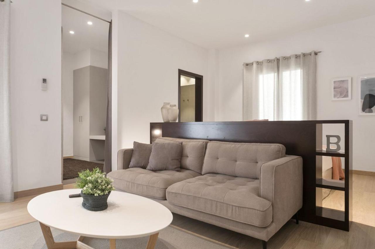 Fisa Rentals Gran Via Apartments Барселона Экстерьер фото