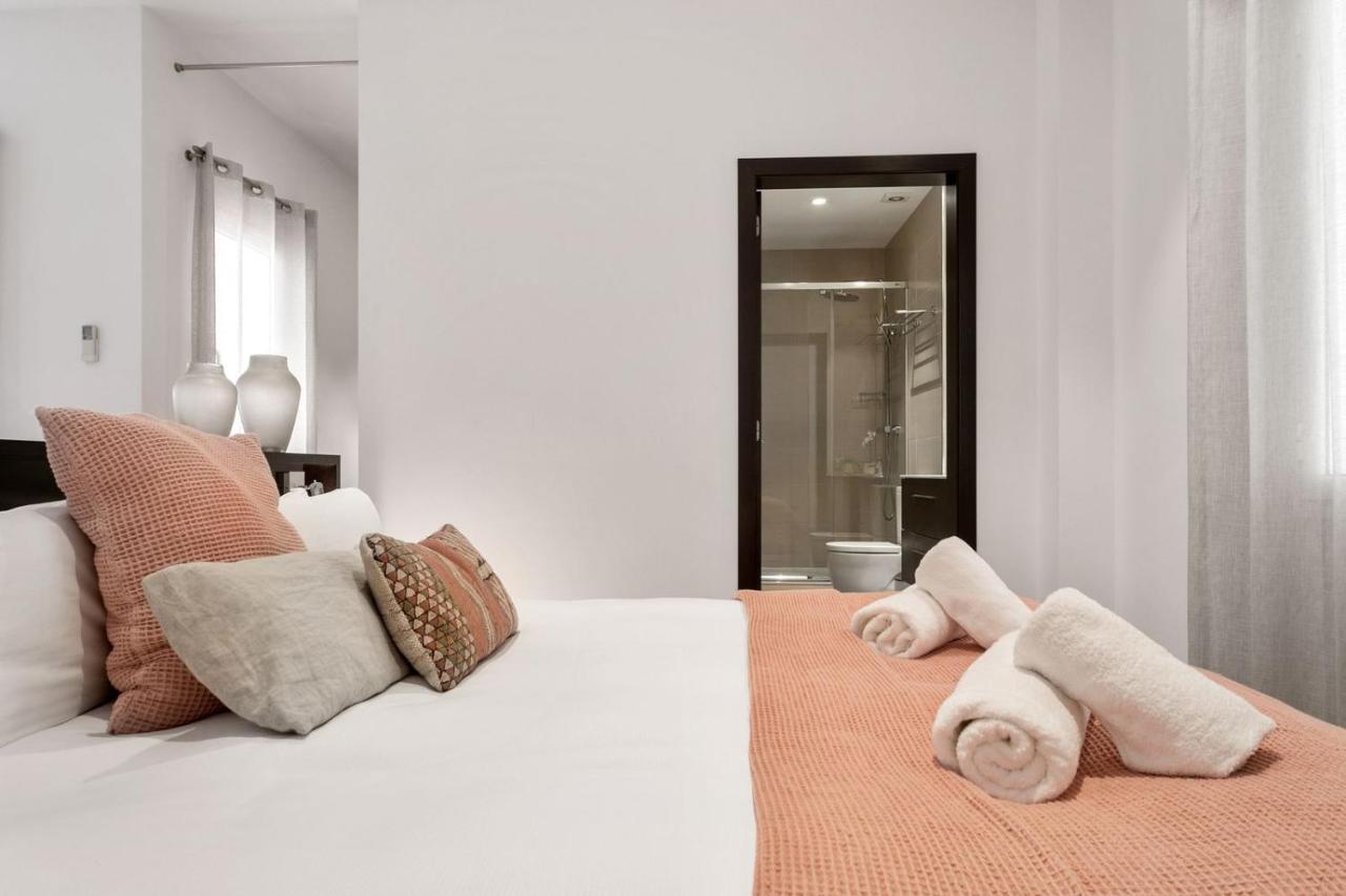 Fisa Rentals Gran Via Apartments Барселона Экстерьер фото