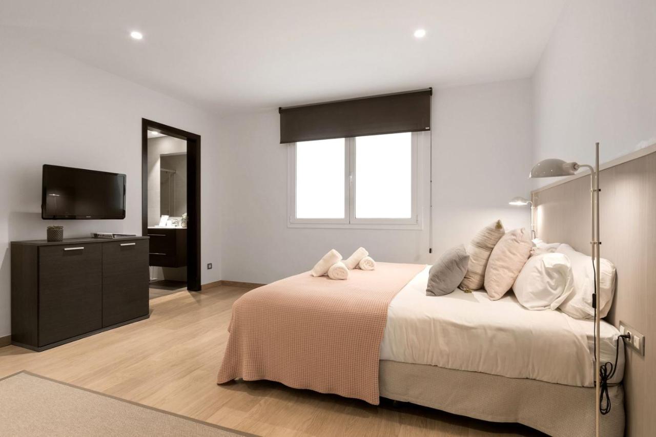Fisa Rentals Gran Via Apartments Барселона Экстерьер фото