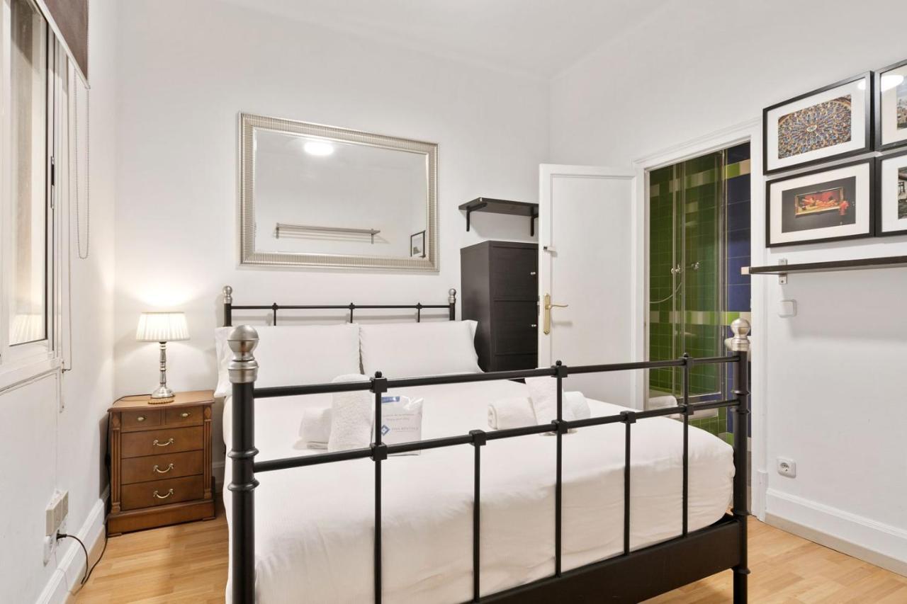 Fisa Rentals Gran Via Apartments Барселона Экстерьер фото