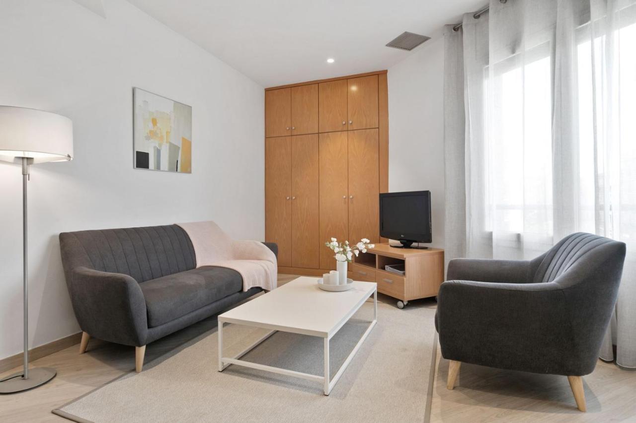 Fisa Rentals Gran Via Apartments Барселона Экстерьер фото