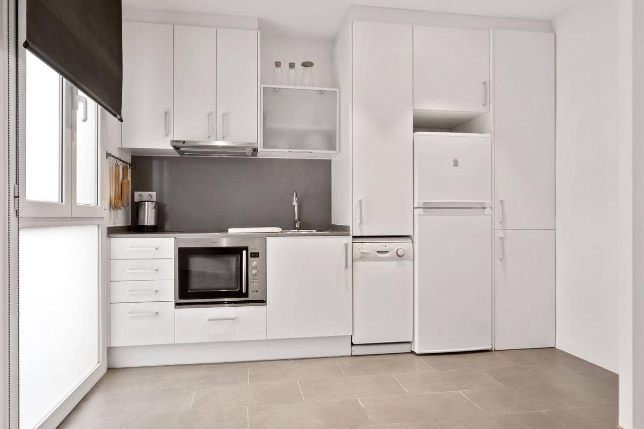 Fisa Rentals Gran Via Apartments Барселона Экстерьер фото